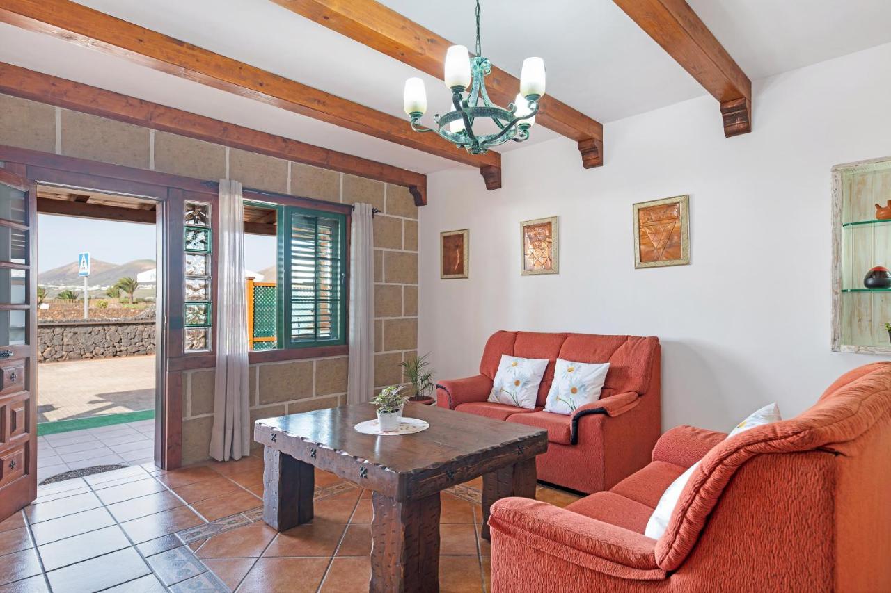 La Casona Villa Tias Luaran gambar