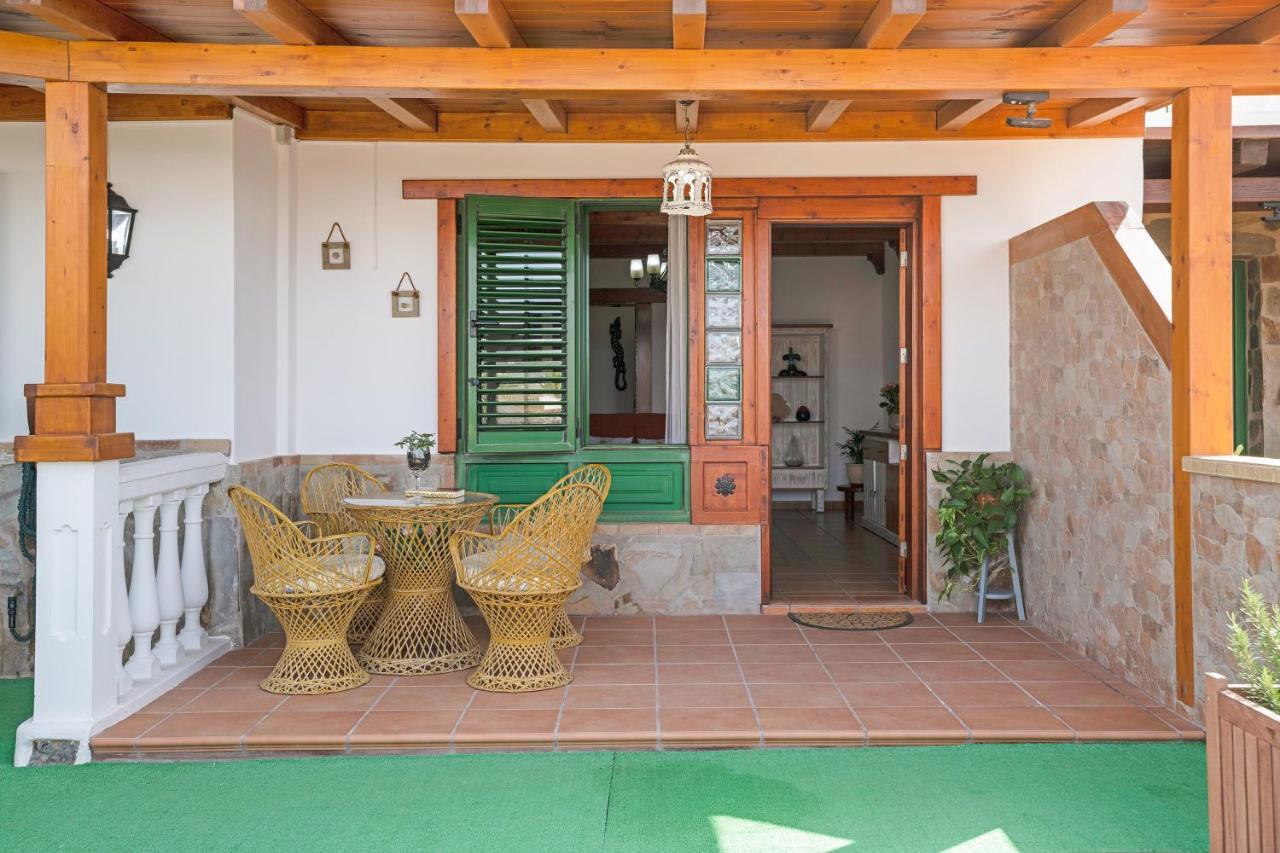 La Casona Villa Tias Luaran gambar