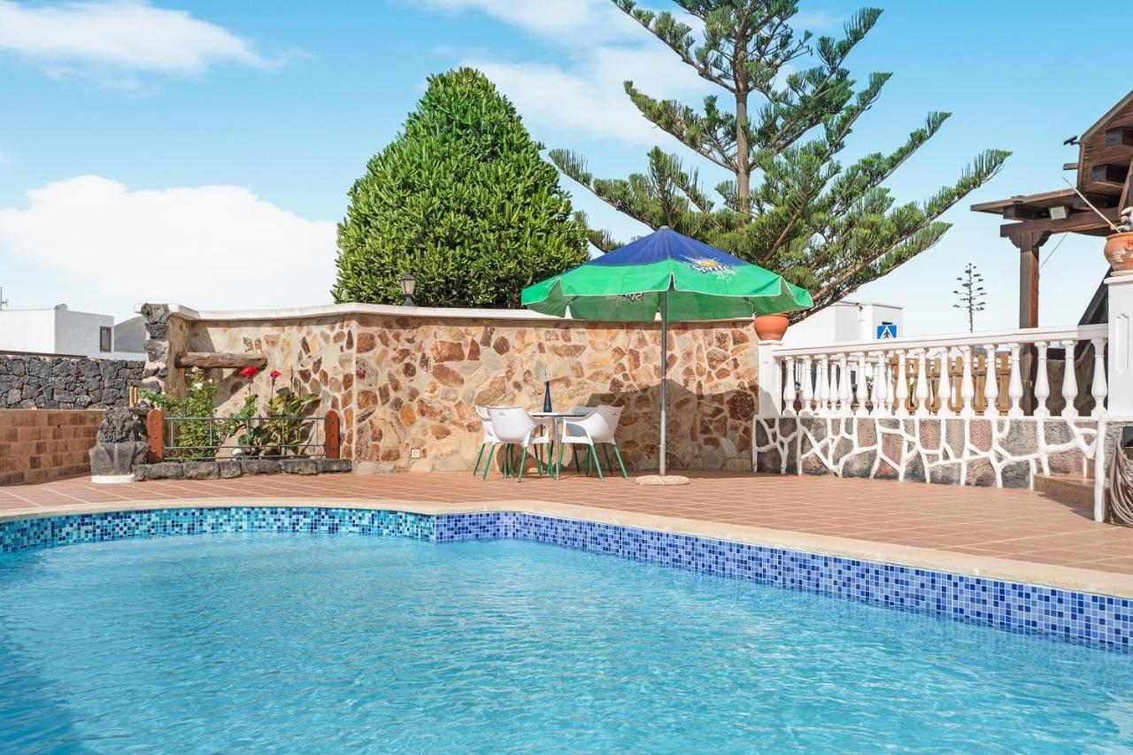 La Casona Villa Tias Luaran gambar